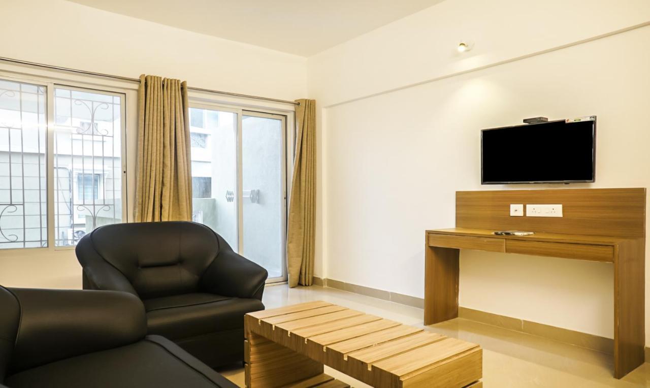 Treebo Luxe Suite, Shivaji Nagar Púna Kültér fotó