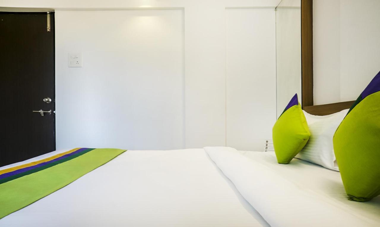 Treebo Luxe Suite, Shivaji Nagar Púna Kültér fotó