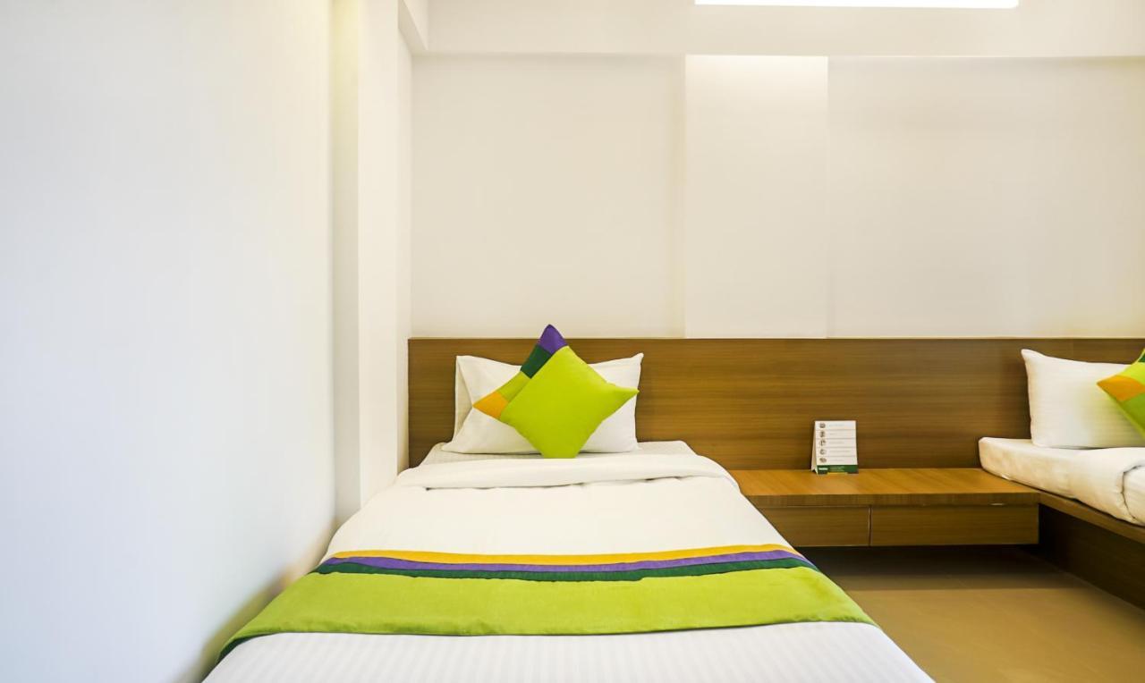 Treebo Luxe Suite, Shivaji Nagar Púna Kültér fotó