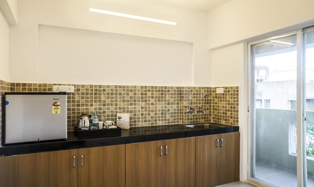 Treebo Luxe Suite, Shivaji Nagar Púna Kültér fotó